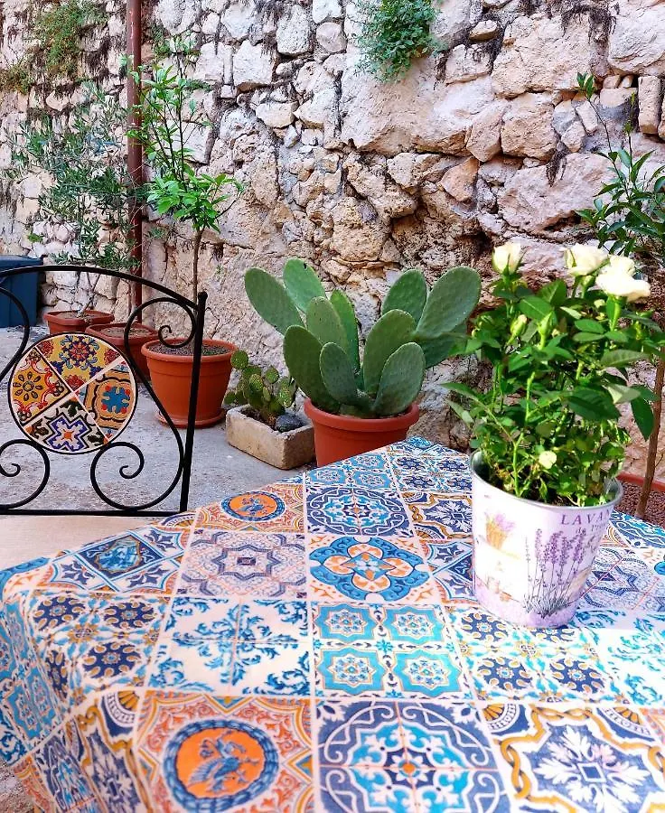 Holiday home Cortile Damar Villa Palazzolo Acreide Italy